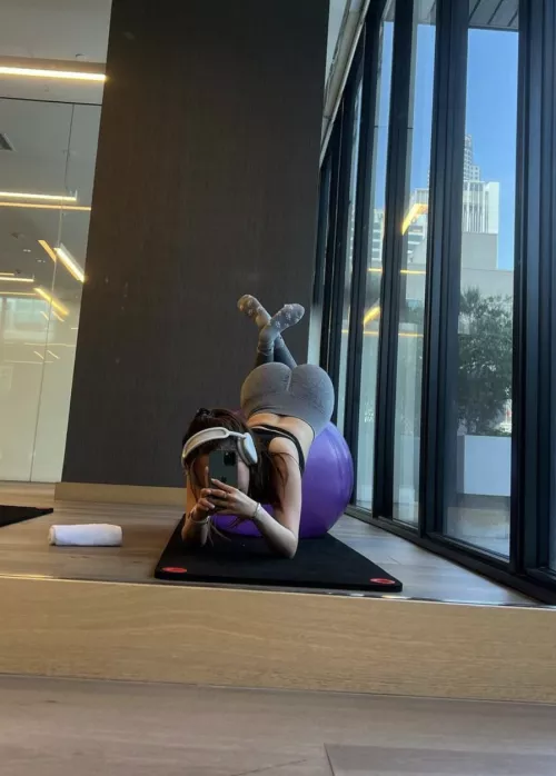 think we could make this position work? [F]