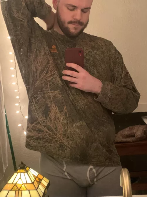 Am I bear enough to post here?