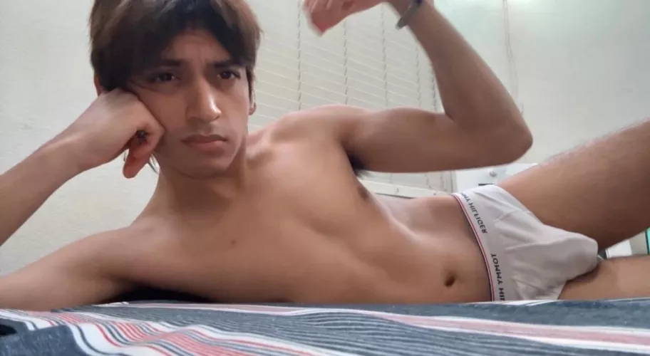 Do you like my bulge? 🩲