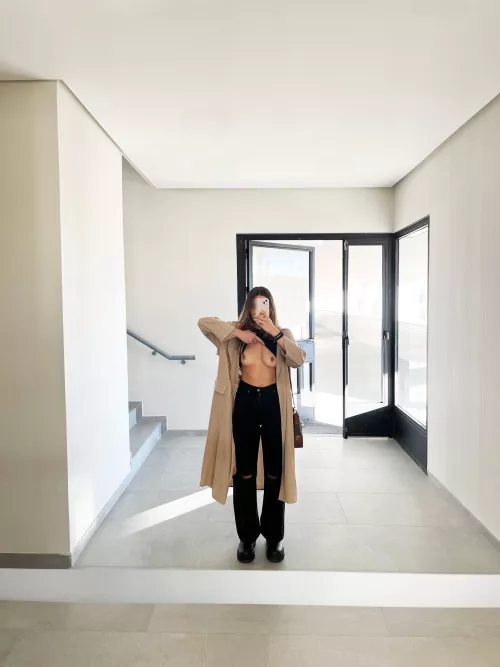 Everytime I see a mirror I have to take a nude selfie