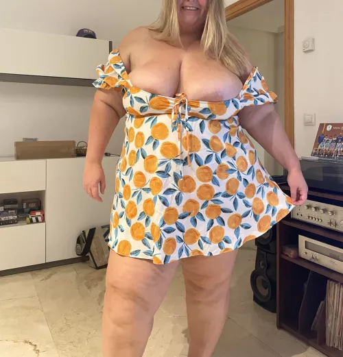 How do I look in my new dress? Is it too small?