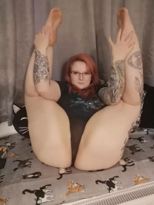 I can still be folded even with a milf body