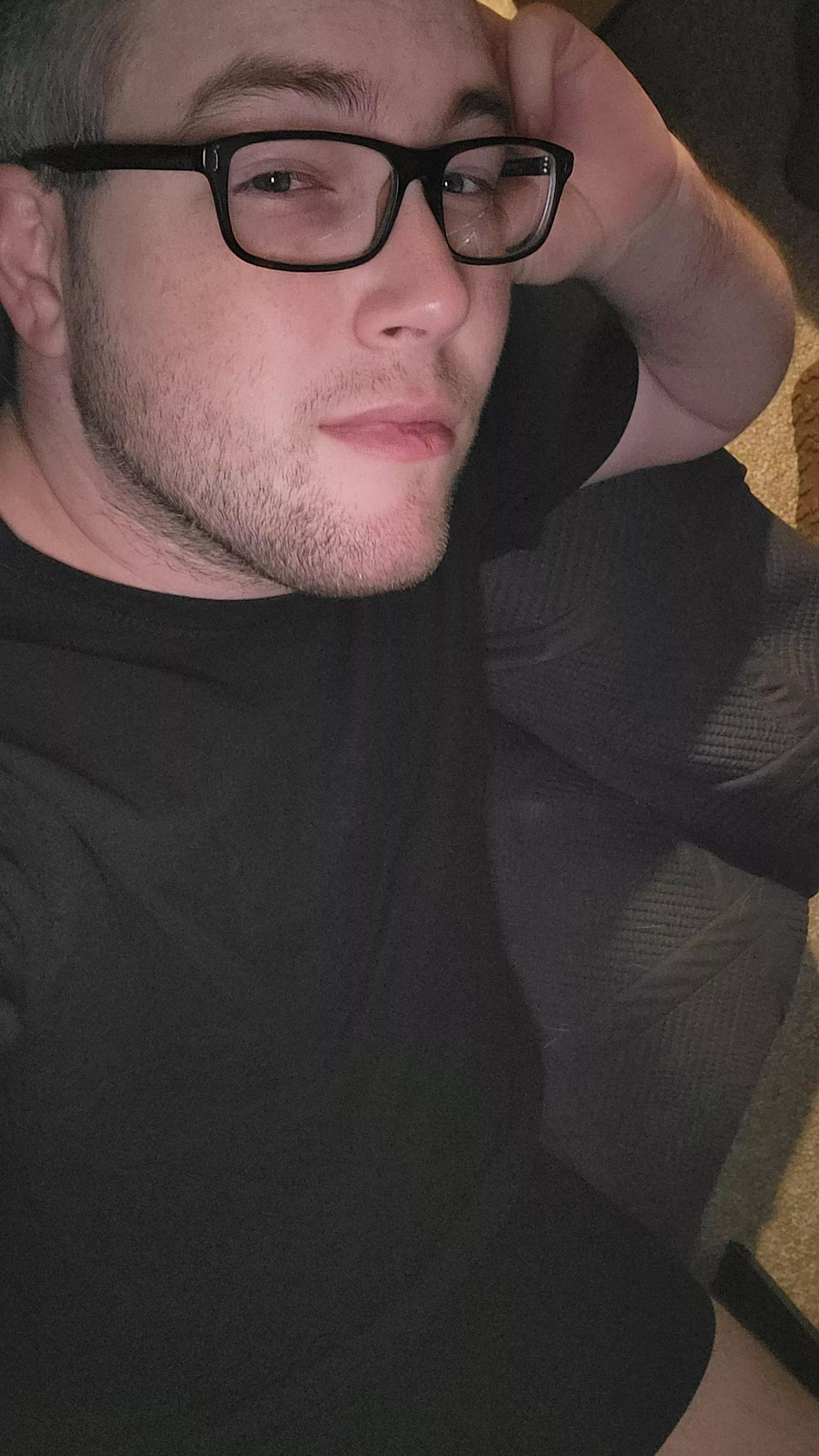 Lazy, rainy Monday. Come give me a reason to stay in bed?