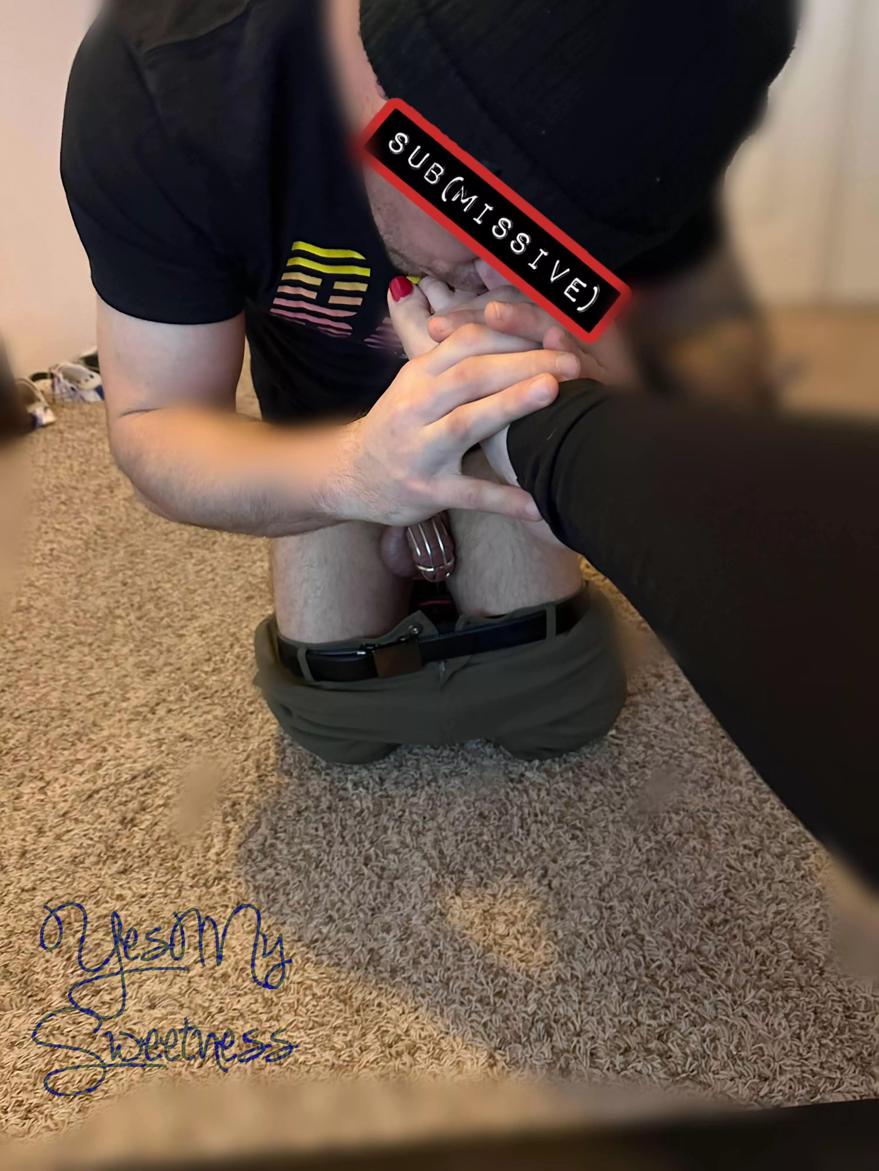 Work from home worship makes me a happy Queen 😊