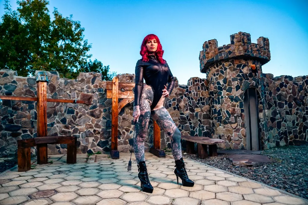 Are you a loser with enough bravado to lick my feet after I wore boots the whole day?