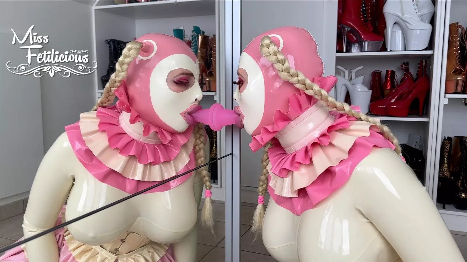 Blowjob training 🎀🩷