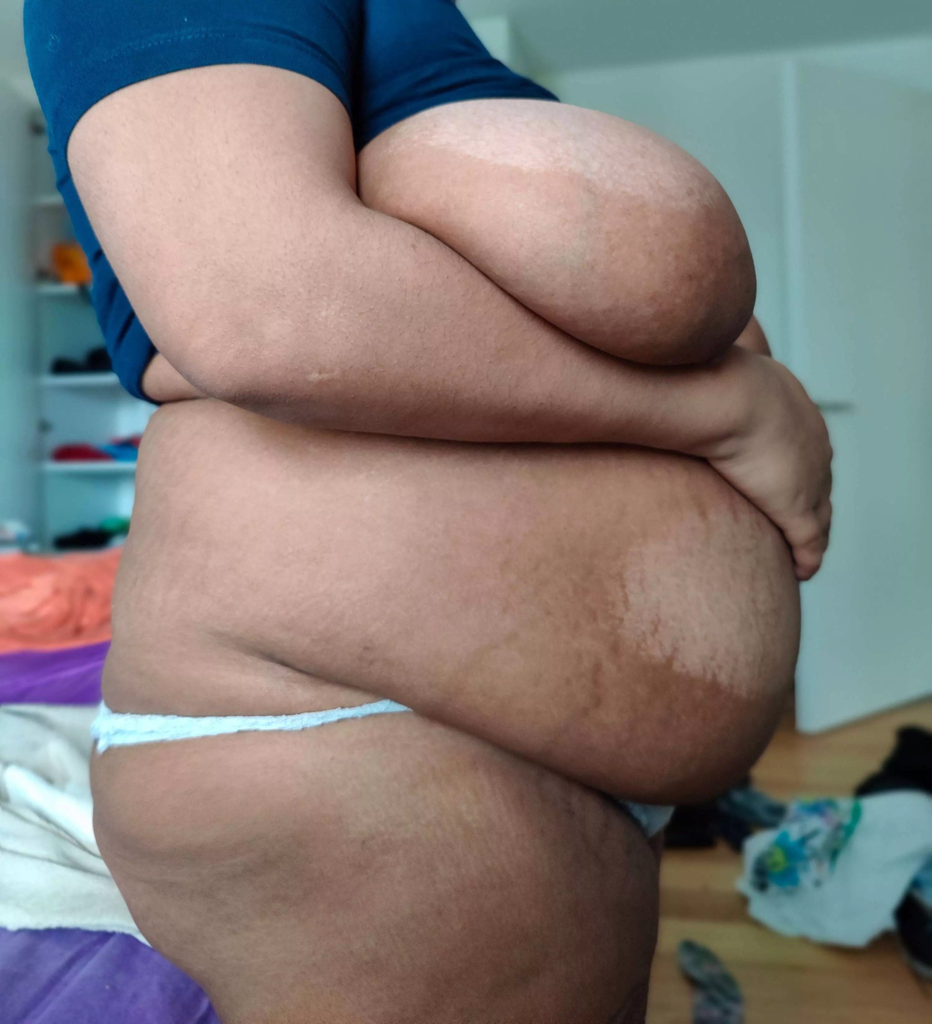 Do you prefer chubby girl with big titties and bellies?