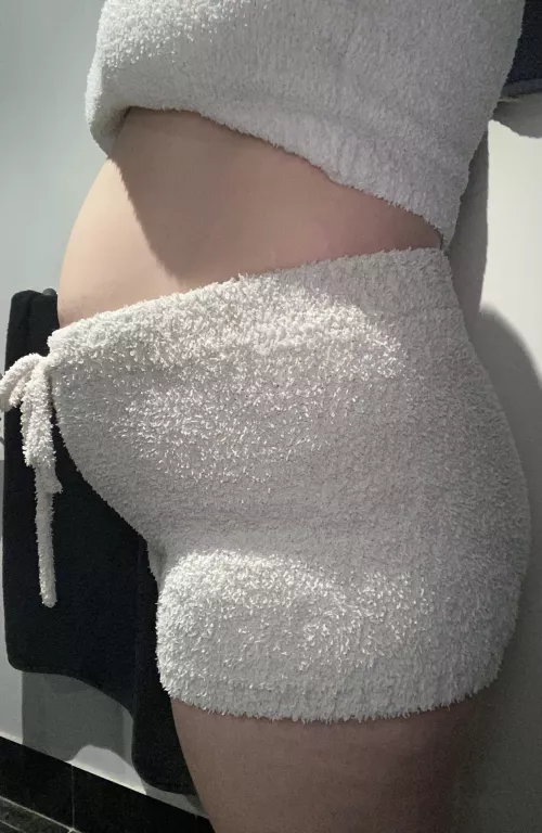 Feeling so tight 🥵