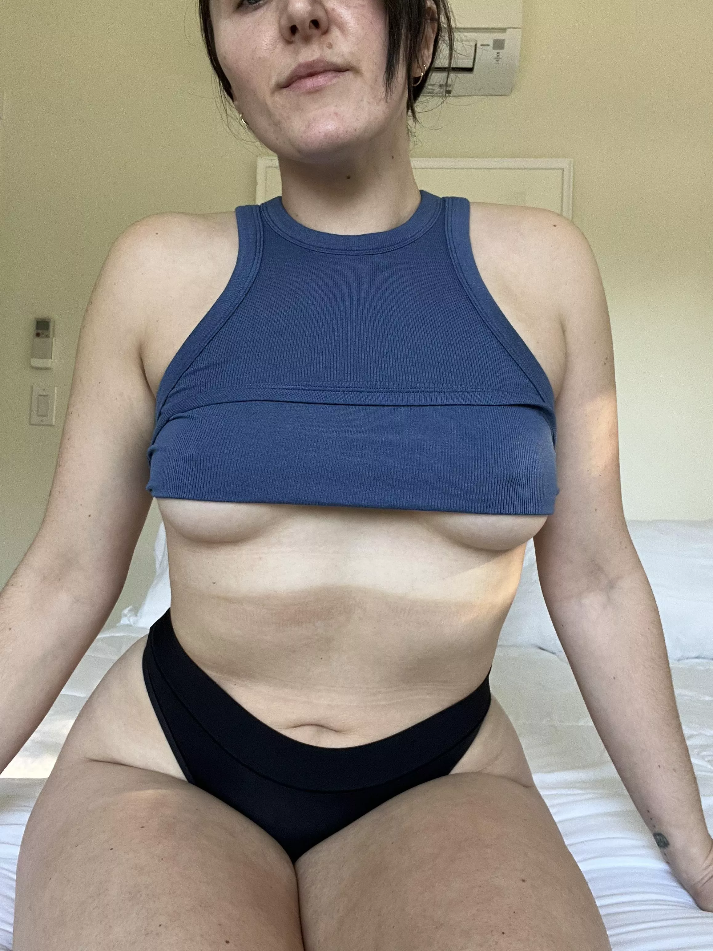 felt cute in blue 😇