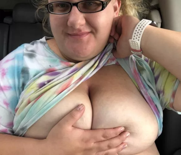 Hi, first time here, one hand almost doesn't work