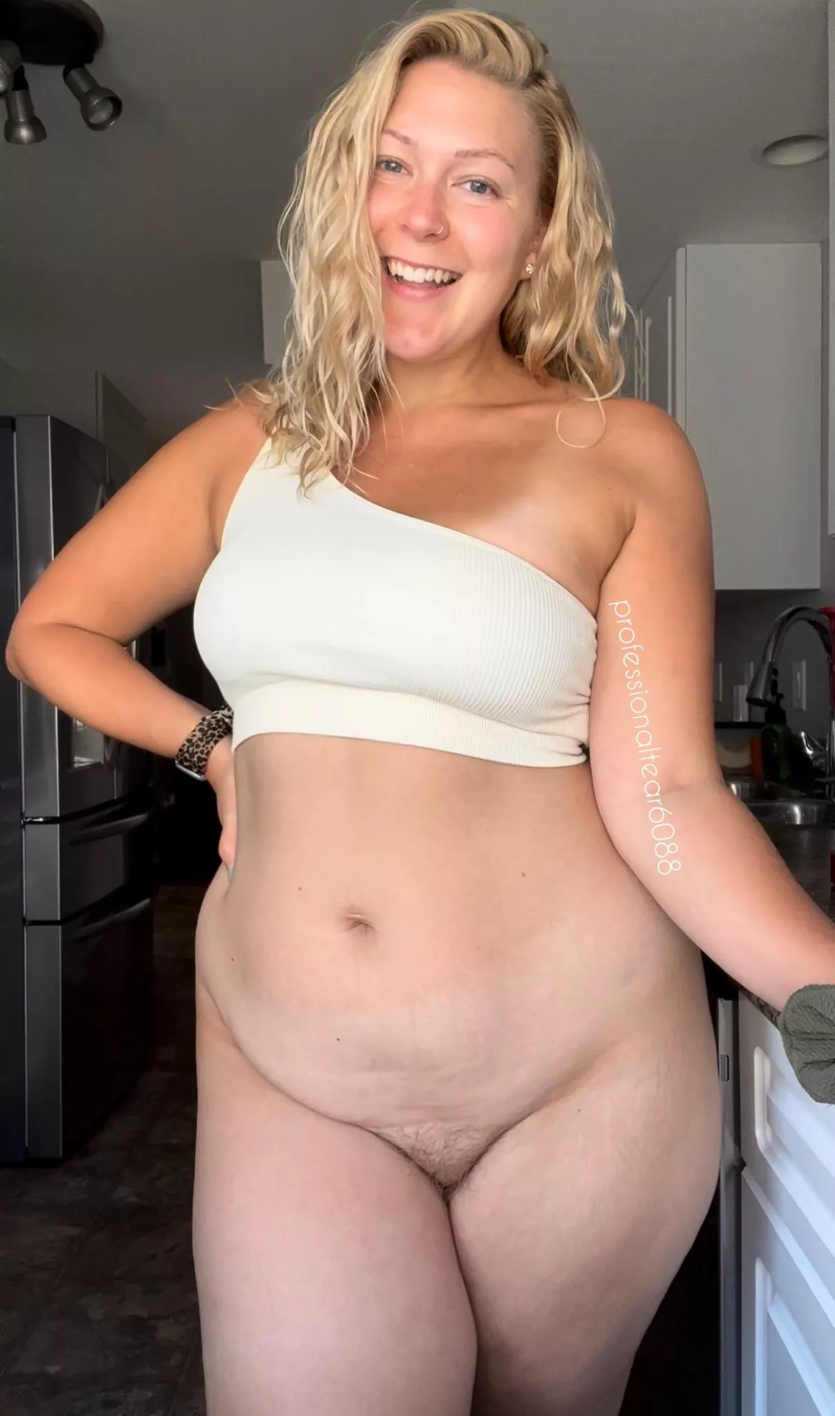 I’m blonde, but my bush still tries to stand out