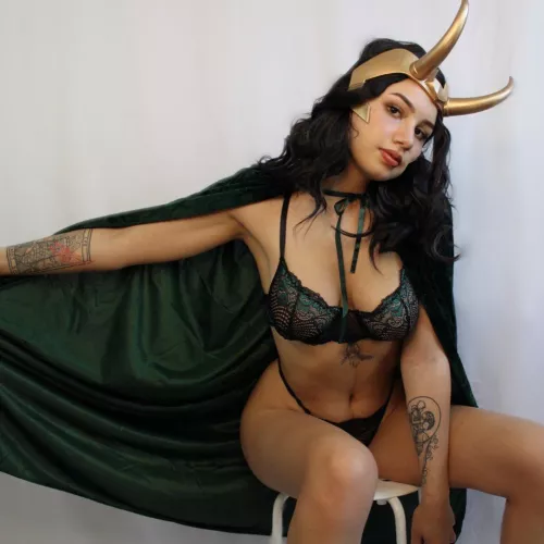 Loki (self: rose thorns)