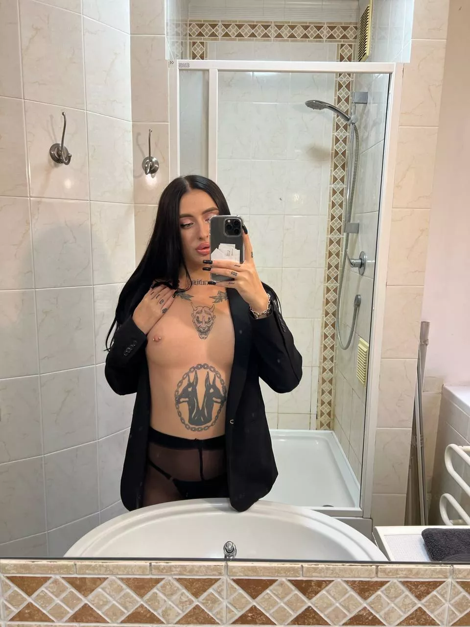 Love showing my body off