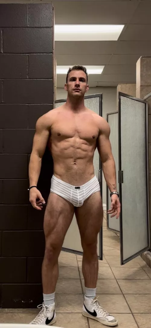 Might bulk and lose the abs soon. Whatcha think