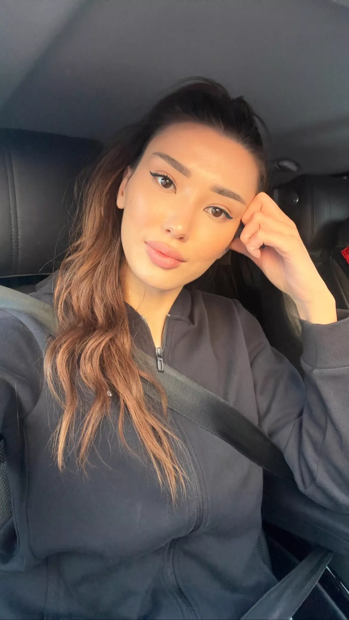 Sabina Altynbekova ...