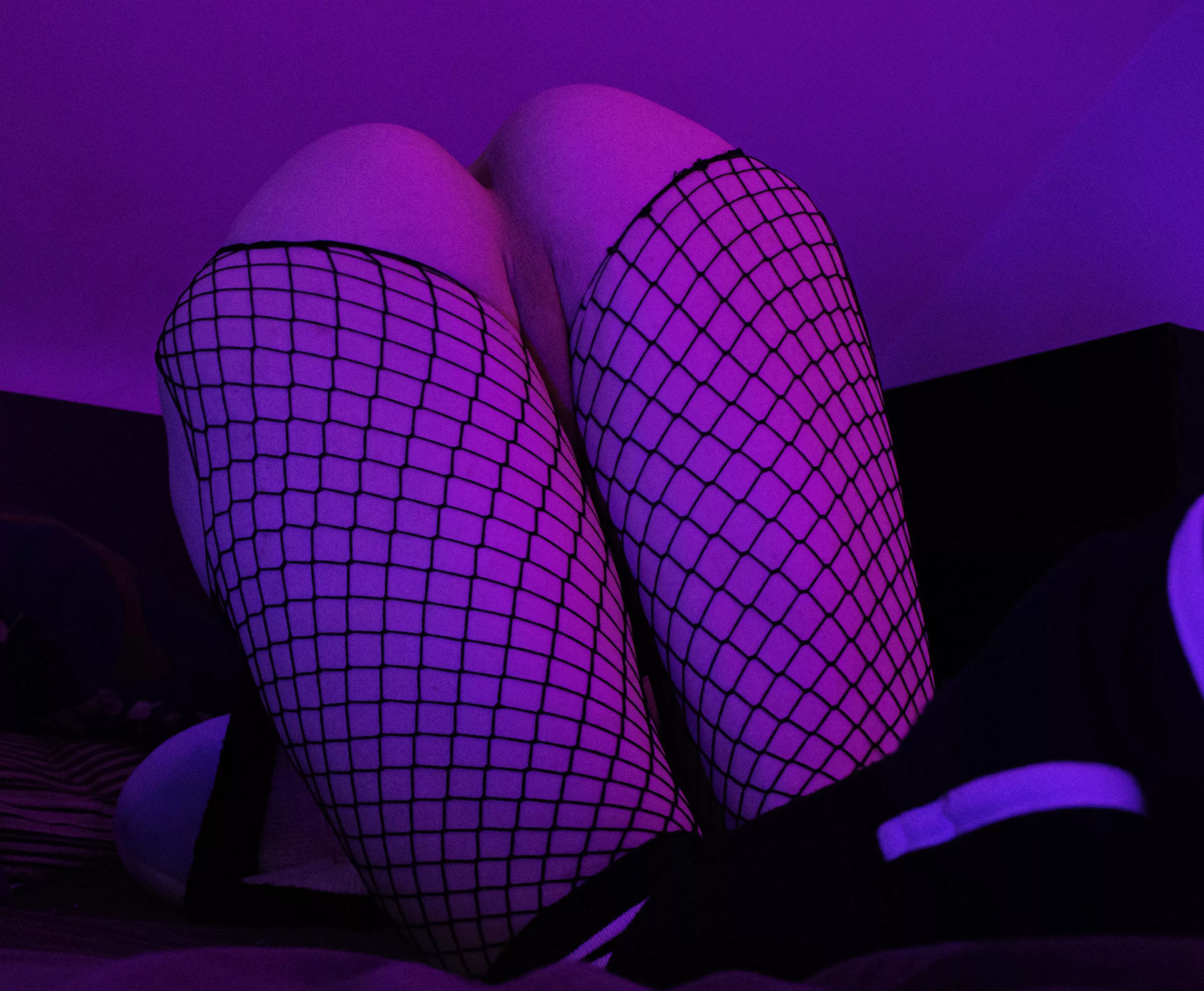 You gonna cum on or in me ? :3 🍆💦🍑