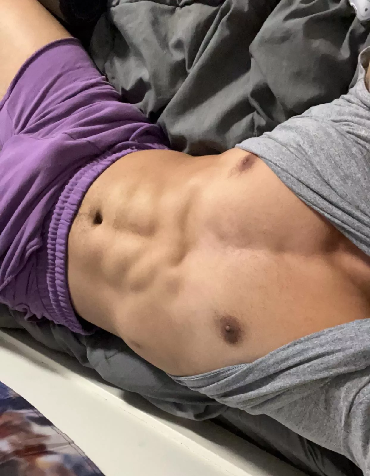 19 hmu @jdawayg fit or hung +