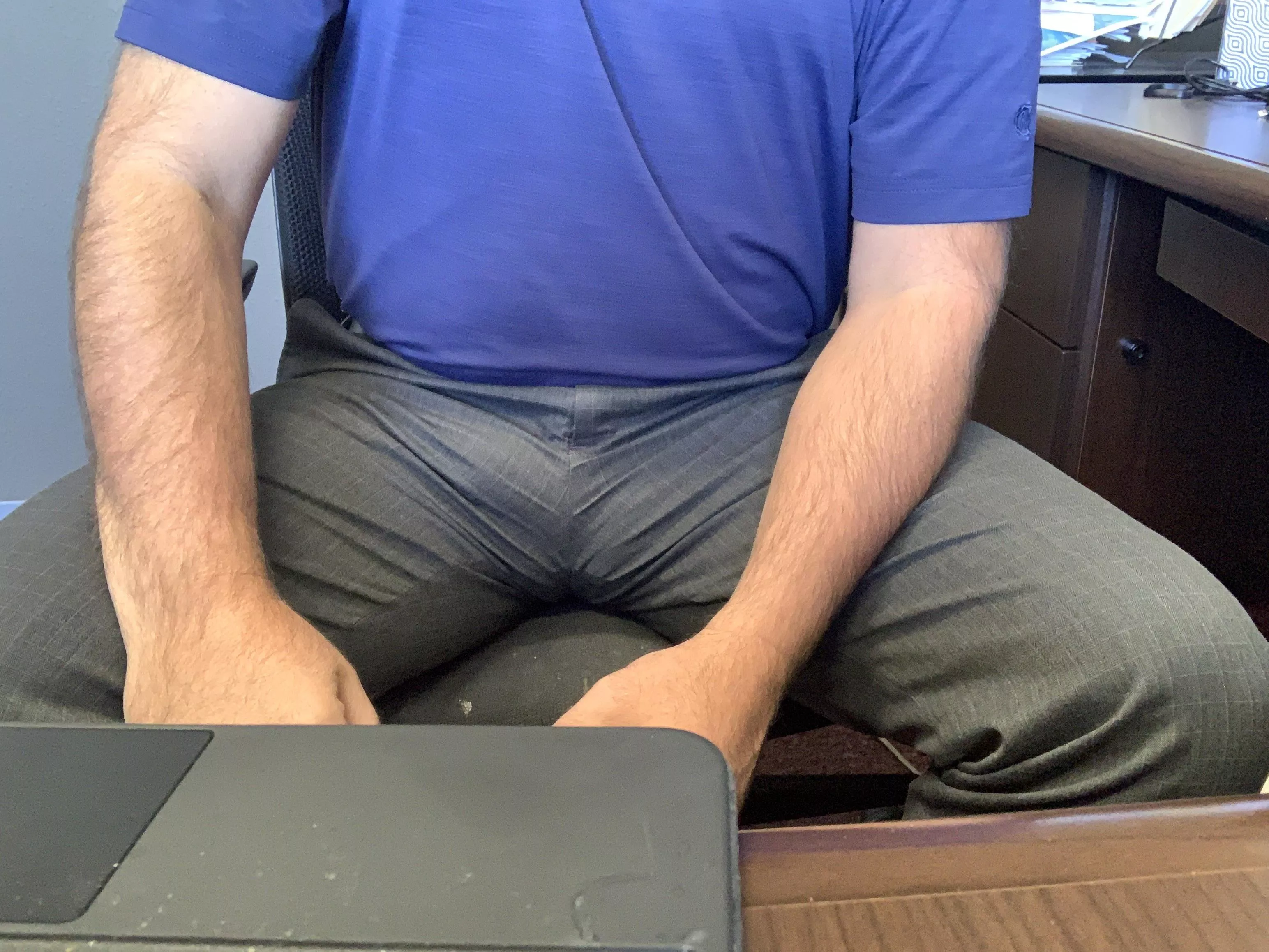 48 @g_jacobs5672 clean cut masc bi curious professional, like to chat, low key and laid back