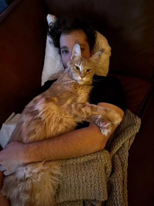 But I love cuddling 🥰🥰