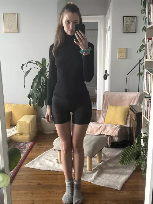 Cozy socks season, gap lovers