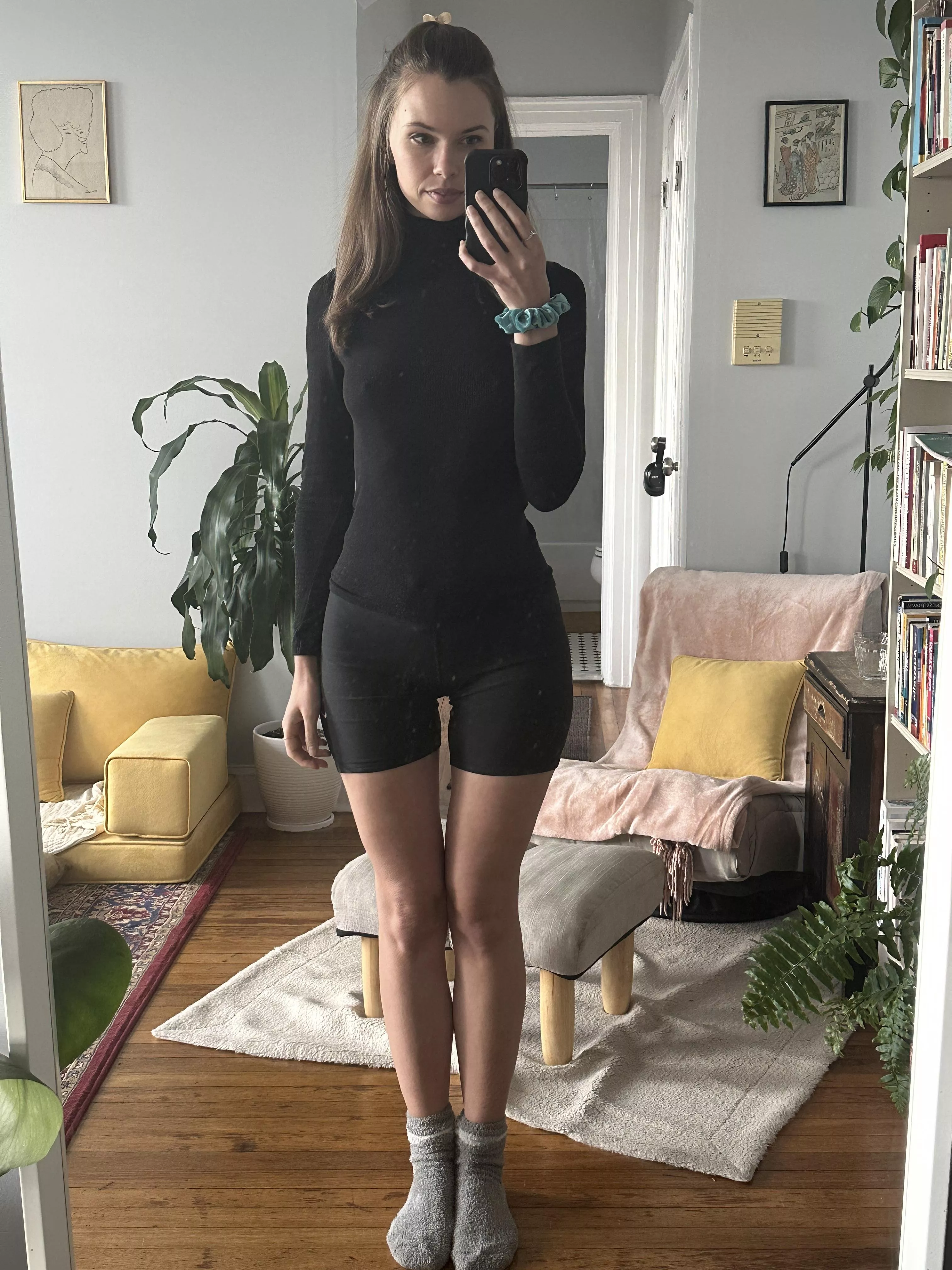 Cozy socks season, gap lovers