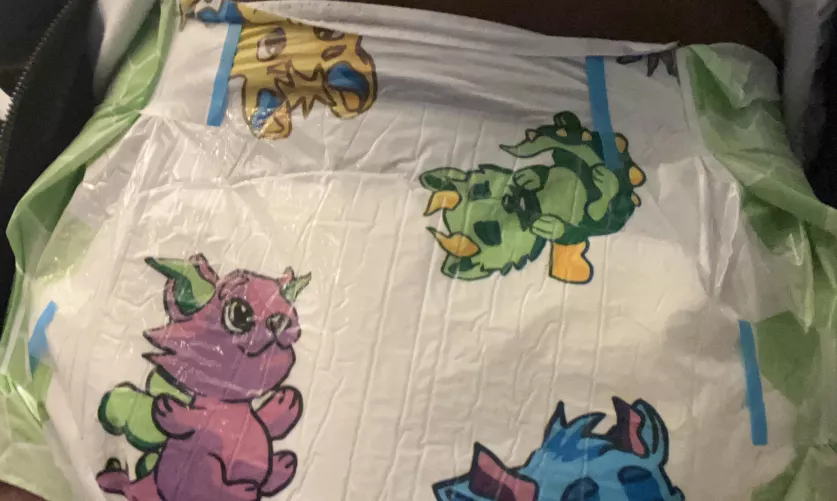 Do I need to size up? They're medium, but the tapes are kinda far...