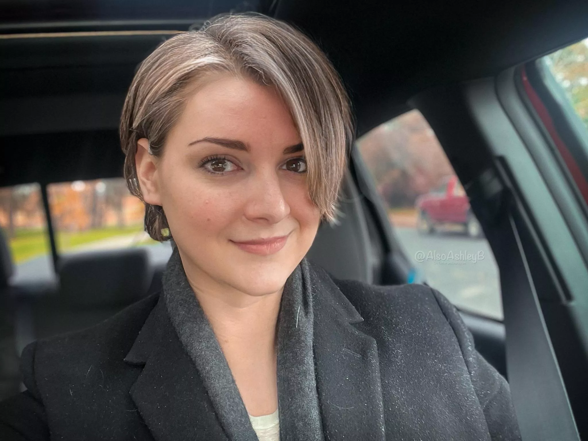 Football player to soccer mom... quite the evolution 😳