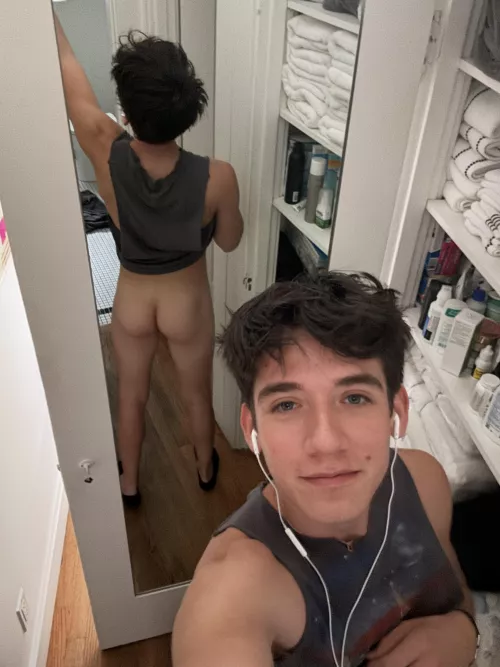 How’s my butt look?