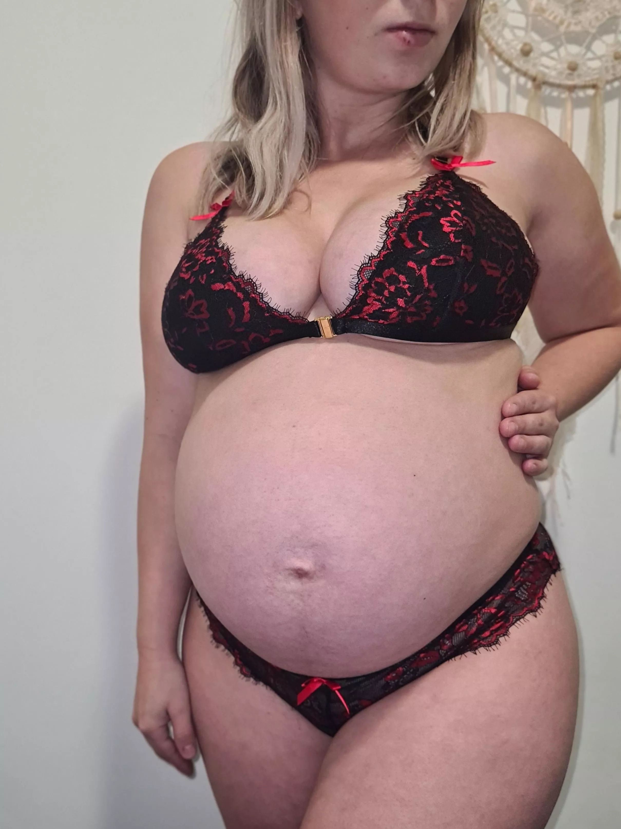 I heard you guys like big bellies? Hope mine meets those standards!