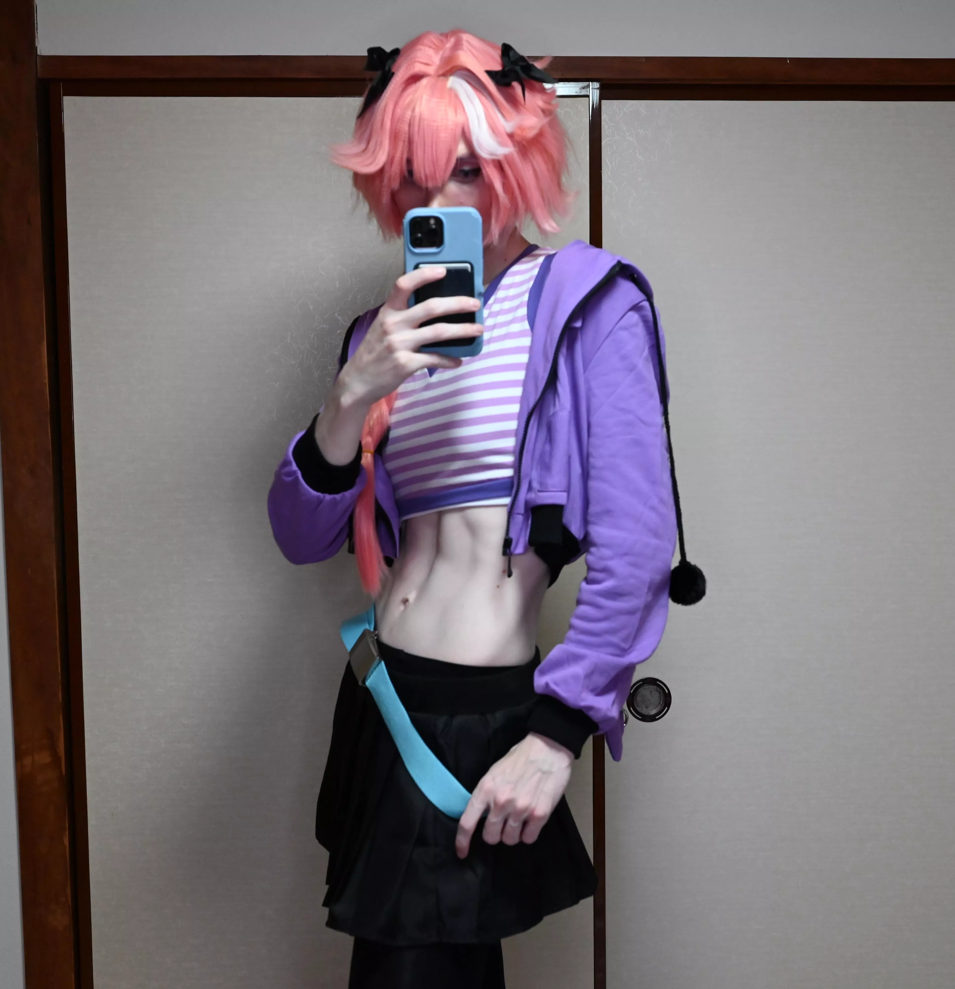 Say hi if you like fit femboys