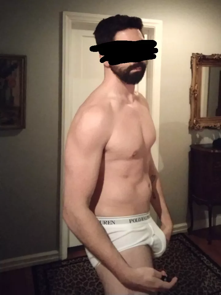 wanna see the veins in my hanes?