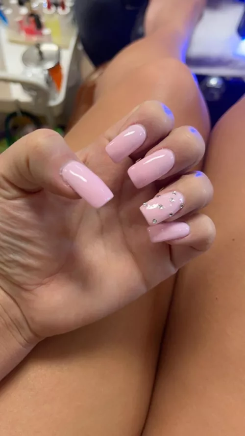 What do we think of the pink?💕