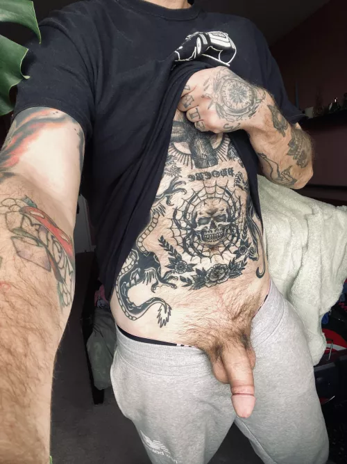 Are grey sweats still in?