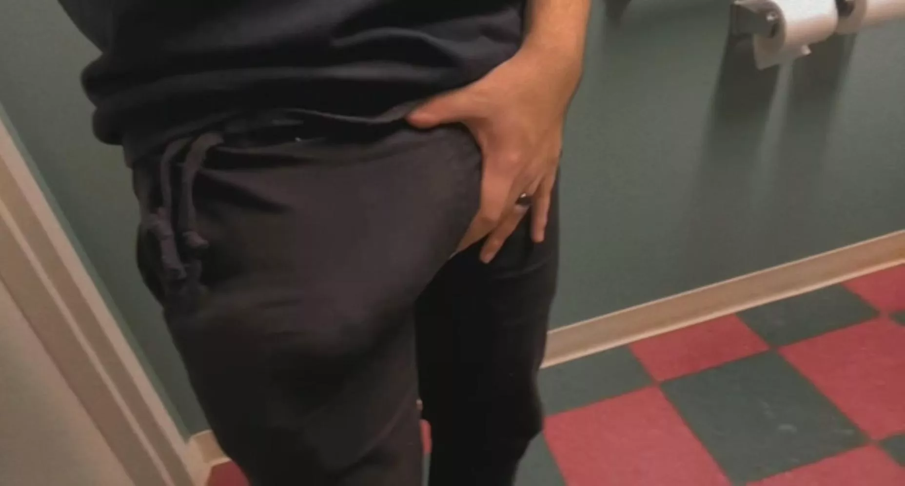 cant go anywhere with this dick 🙄