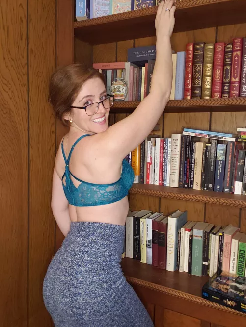 Cum find me in the library