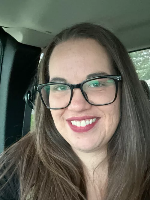 Felt cute in the car before work🥰