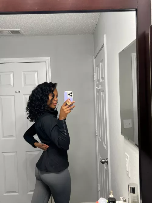 Good morning wanna workout with me ;)