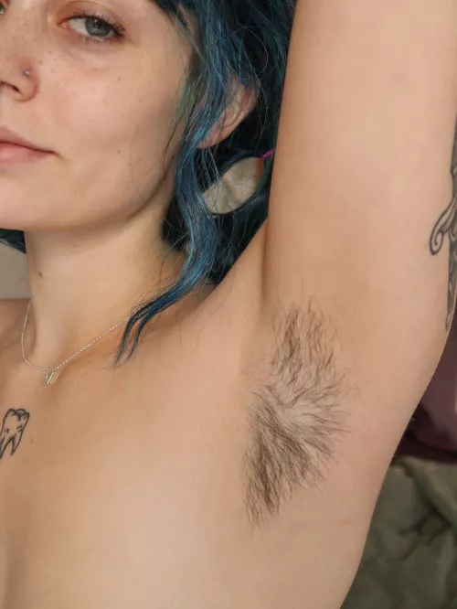 I know you'd love to bury your nose right there, wouldn't you!?