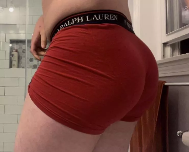 I love how my butt looks in these