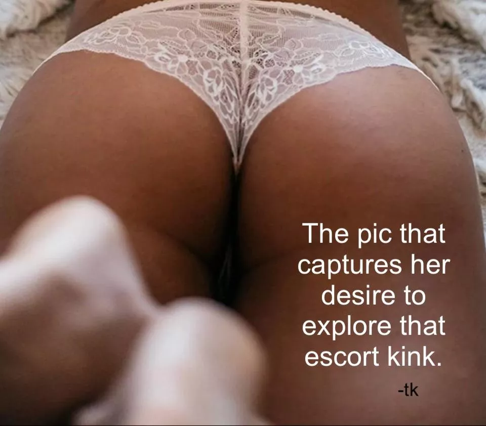 Indian MILF hotwife wants to play hooker and have guy friends buy her🔥