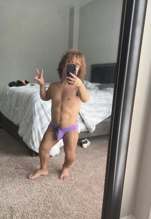 Is dwarfism a turnoff?