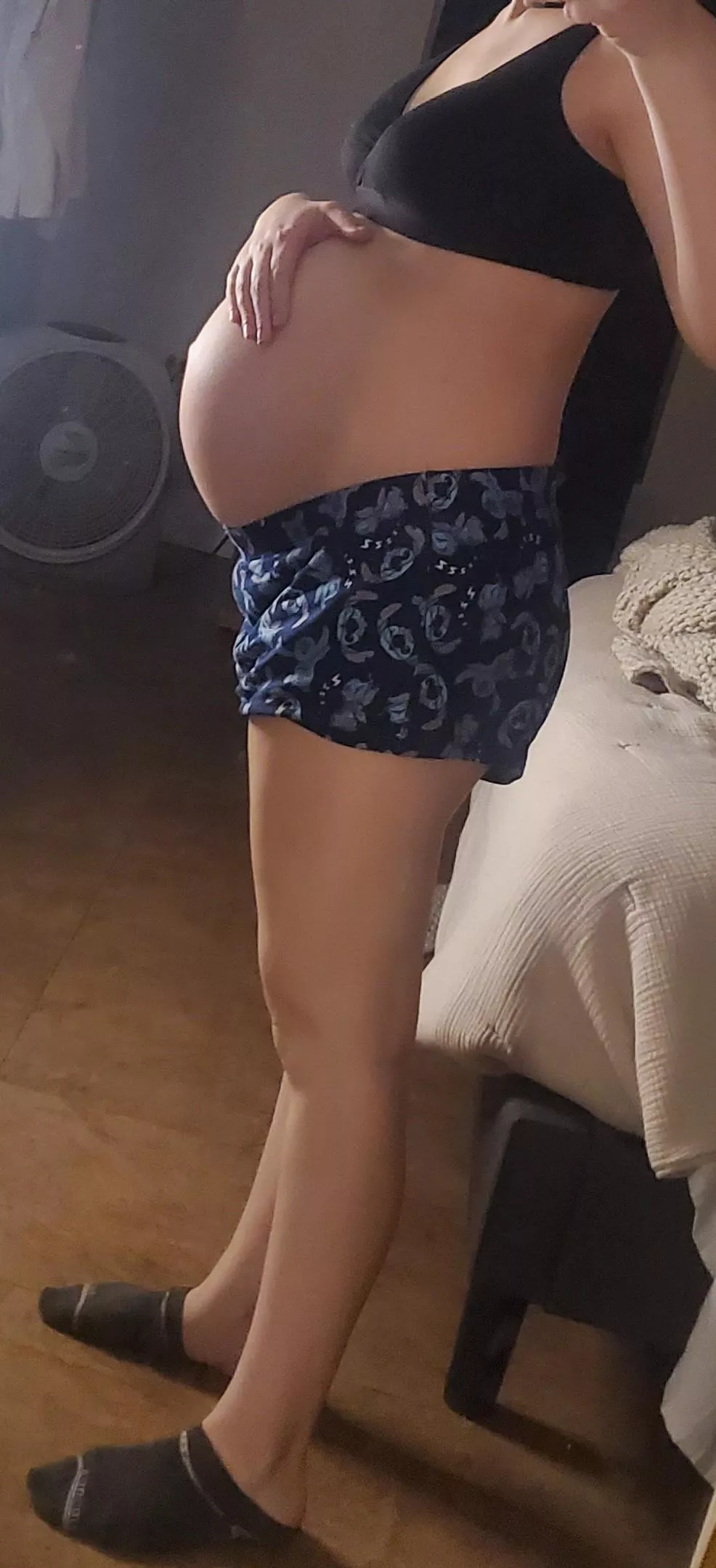 Just need someone to feed me and fuck me in bed all day. Would you?