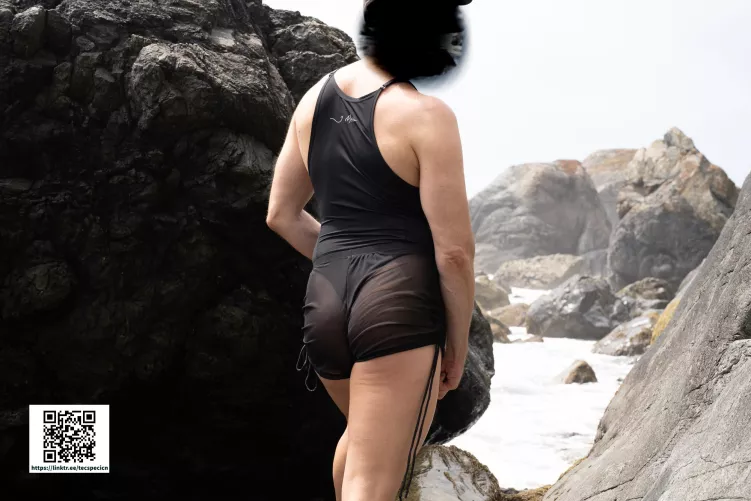 Like my beach outfit?