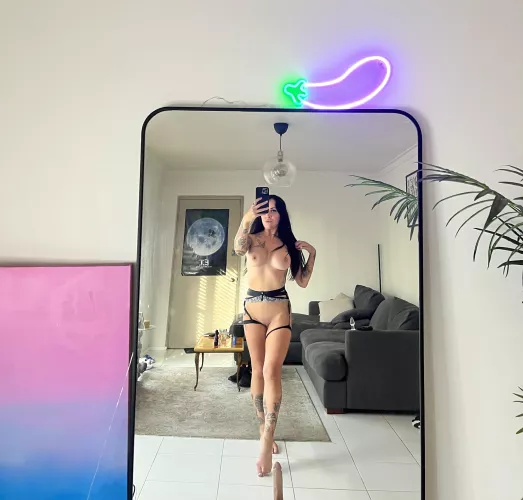 Raven hair and extra 🍆