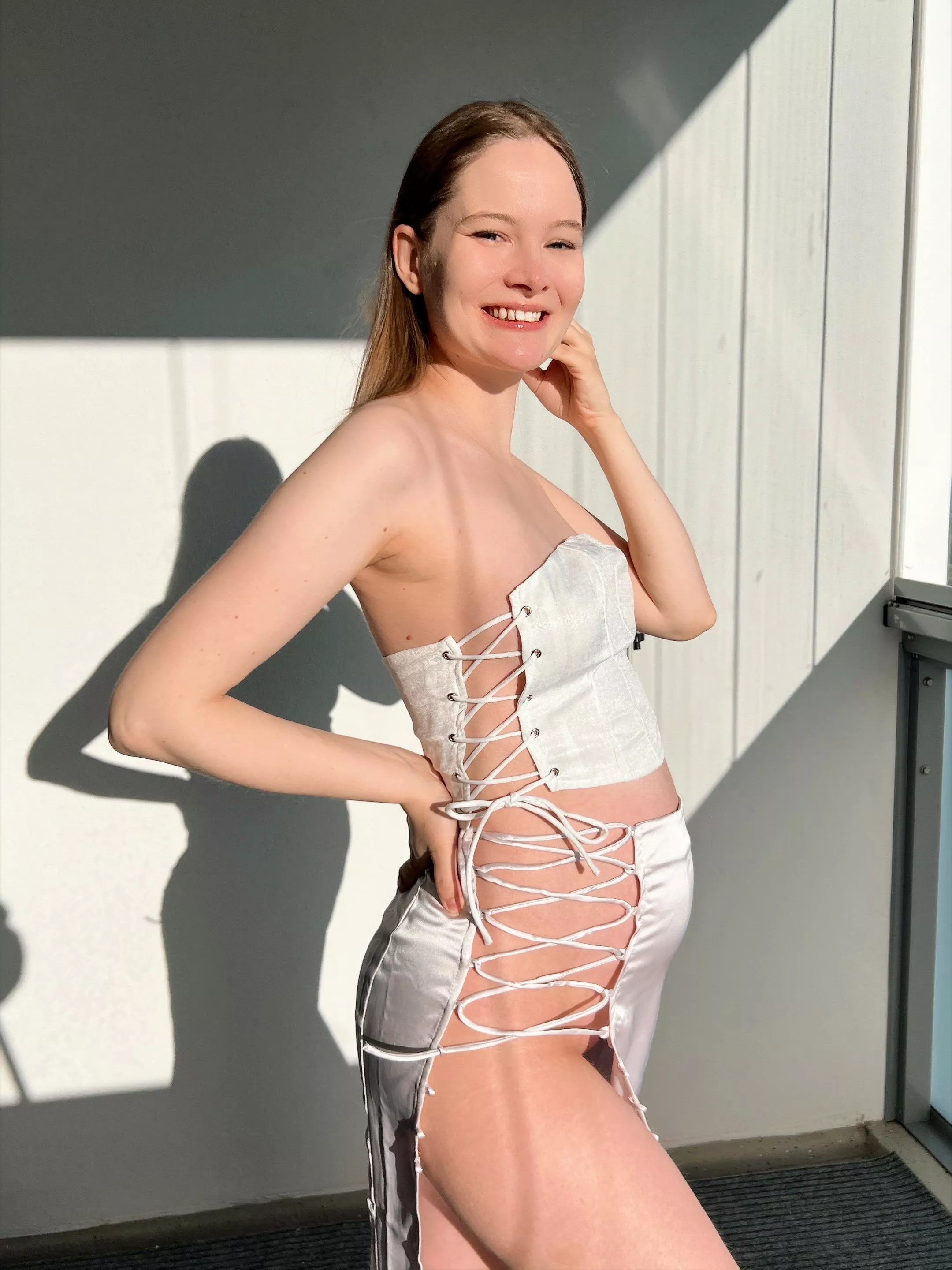 The bigger my bump grows the more my skirt reveals ;)