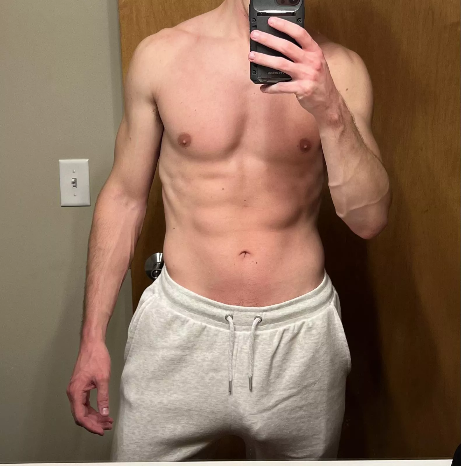 Who agrees grey joggers are the best? [28]