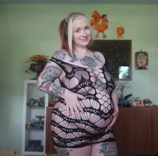 Would you date a pregnant woman??