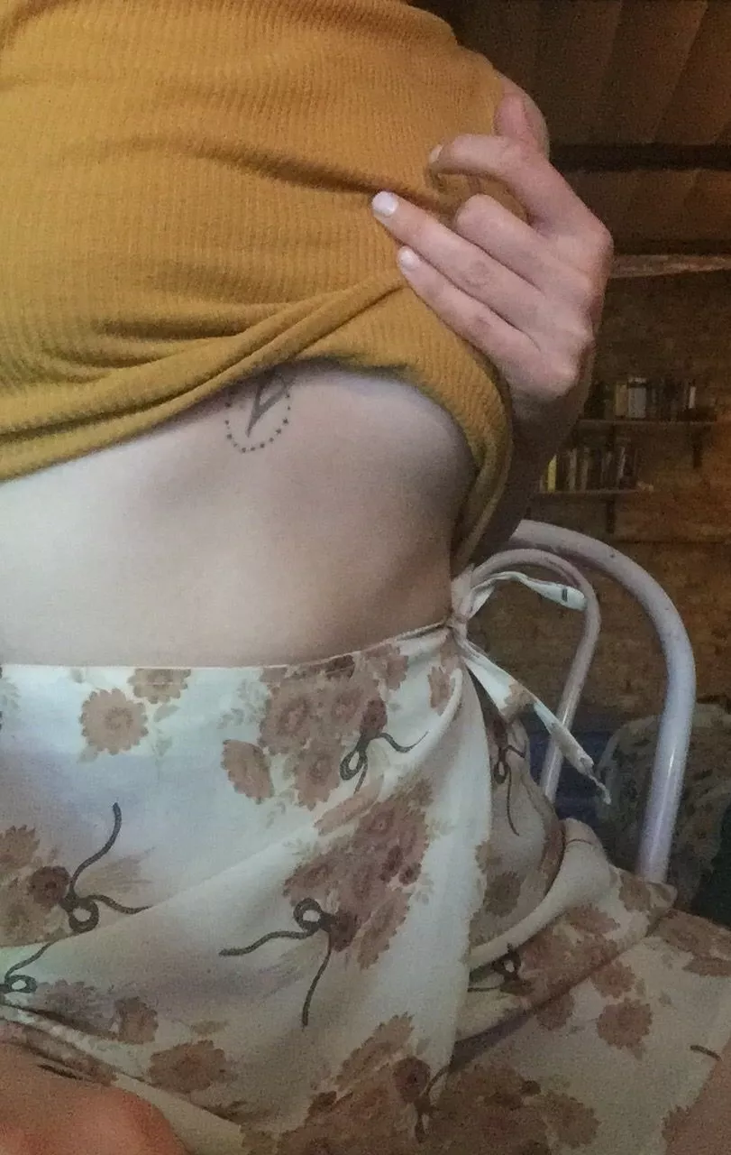 Do you want to see how I slowly pull up my shirt?