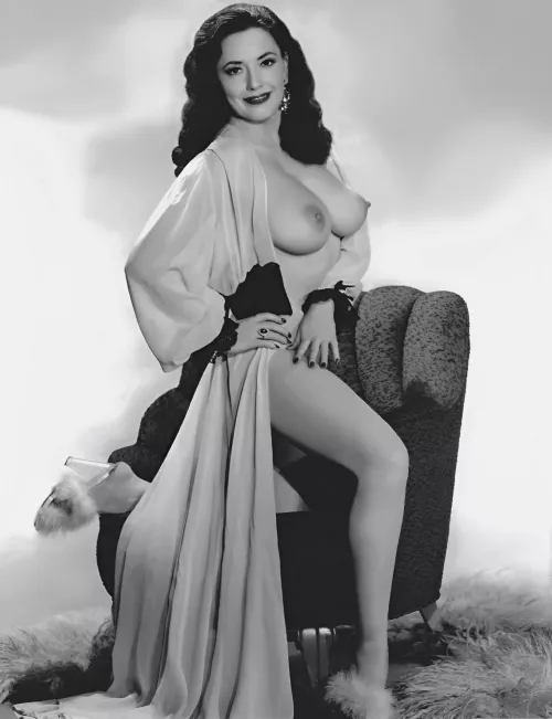 First ever insured breasts worth $50,000 by Lloyd's of London - Evelyn West - 1947