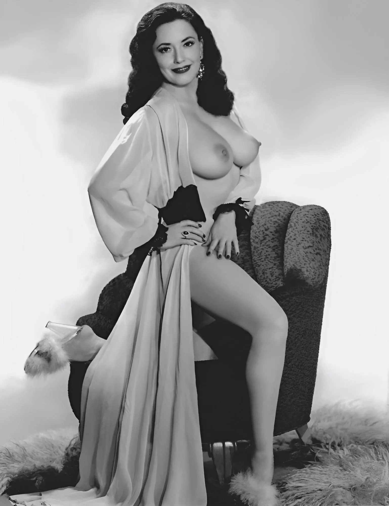 First ever insured breasts worth $50,000 by Lloyd's of London - Evelyn West - 1947